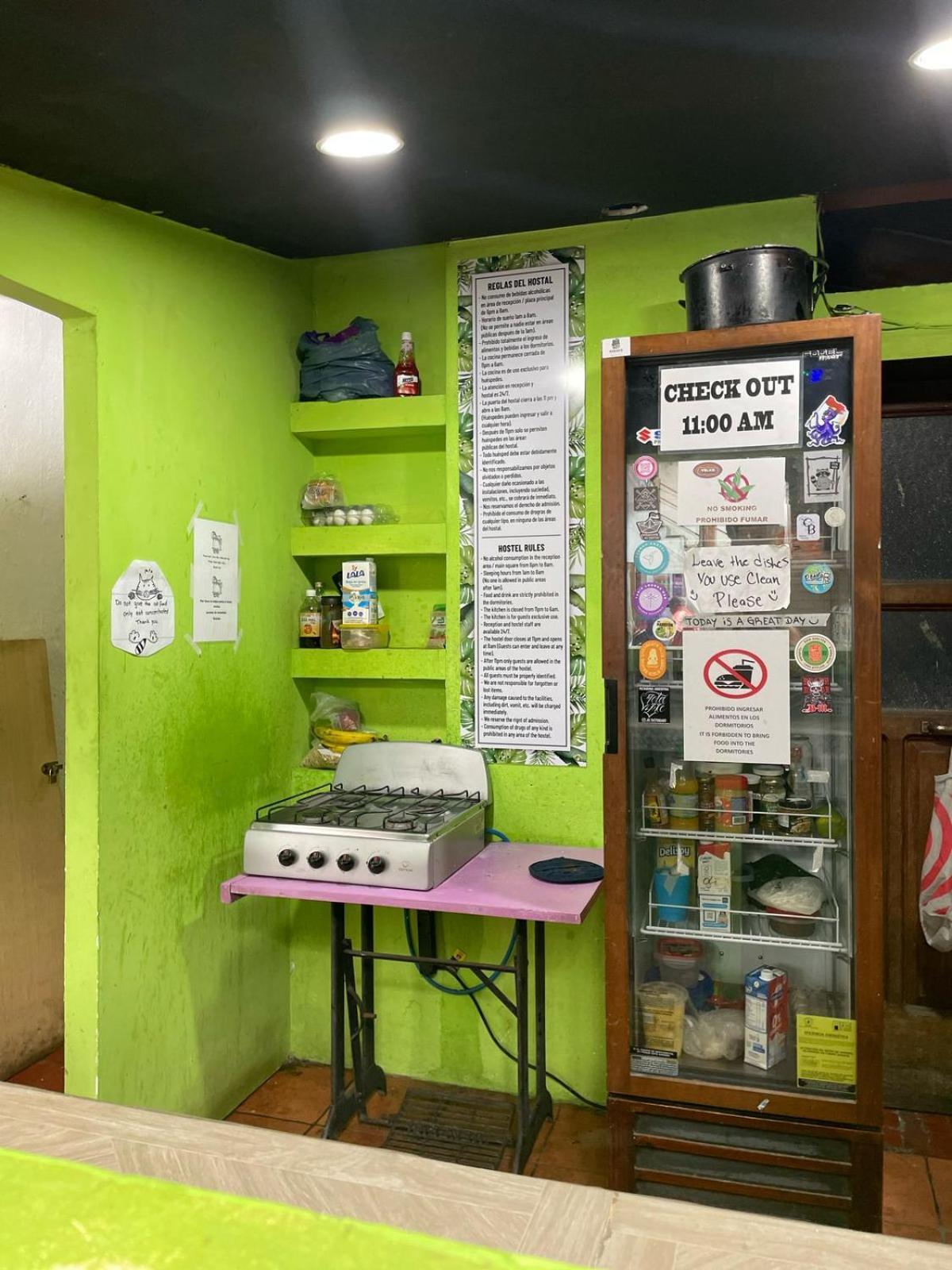 Volko Party Hostel Antigua Екстер'єр фото